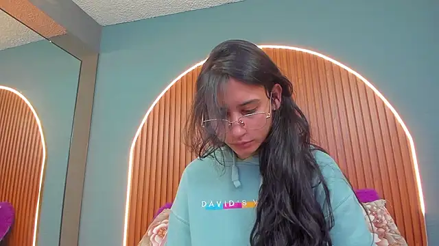 Snapshot of NayeCloud chatting on February 2026 03:59:02 AM NayeCloud online show from February 2026 03:59:02 AM