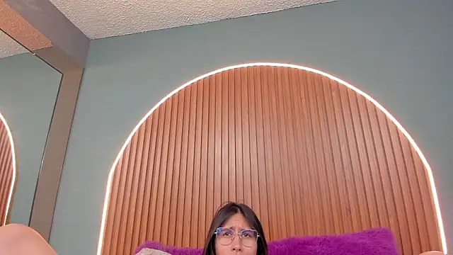 Snapshot of NayeCloud chatting on February 2026 06:22:01 AM NayeCloud online show from February 2026 06:22:01 AM