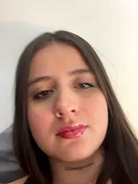 Sabrina Lennox online show from January 2026 03:32:01 AM