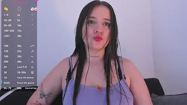 Snapshot of Sabrina_Lennox chatting on May 2026 06:27:01 PM Sabrina Lennox online show from May 2026 06:27:01 PM