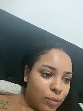 Snapshot of Indiazinha777 chatting on March 2025 03:02:02 AM Indiazinha777 online show from March 2025 03:02:02 AM