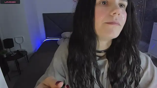 Snapshot of CassieEvans chatting on April 2026 05:43:01 AM CassieEvans online show from April 2026 05:43:01 AM
