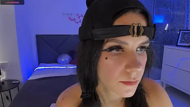 Snapshot of CassieEvans chatting on July 2026 05:33:01 AM CassieEvans online show from July 2026 05:33:01 AM