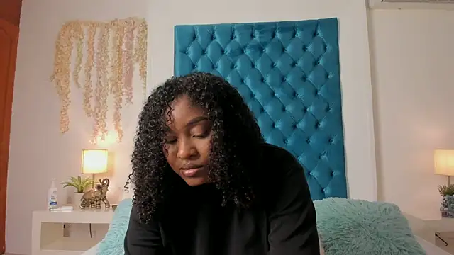 ohrianagibson online show from April 2026 11:02:02 PM