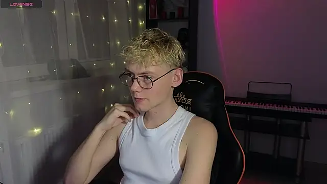 Keytaro online show from March 2025 11:53:02 PM