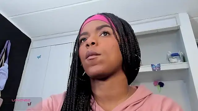 Marce 22 online show from October 2025 11:01:02 PM