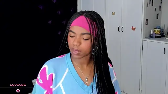 Marce 22 online show from October 2025 12:42:02 AM