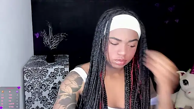 Marce 22 online show from November 2025 11:32:01 PM