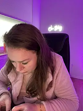 Fancy-Francy online show from February 2025 07:12:02 AM