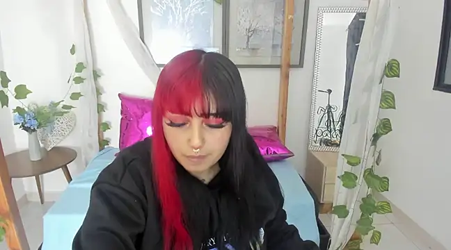 lussyevans24 online show from February 2025 07:26:02 AM