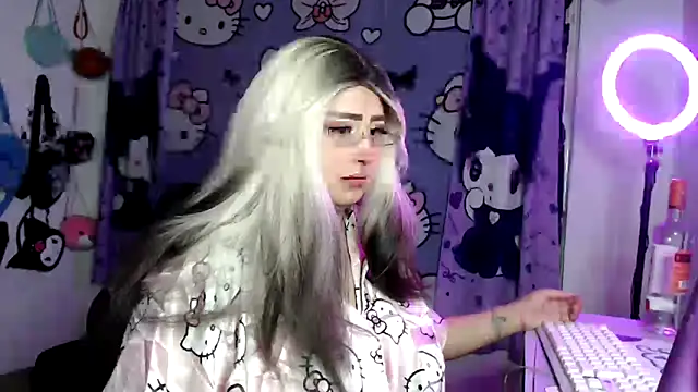 lussyevans24 online show from April 2026 04:03:02 AM