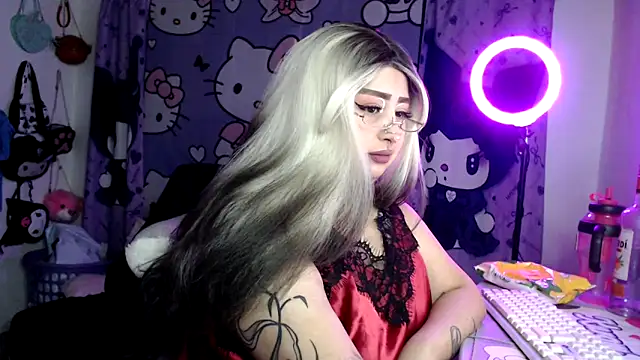 Snapshot of lussyevans24 chatting on June 2026 04:26:02 AM lussyevans24 online show from June 2026 04:26:02 AM