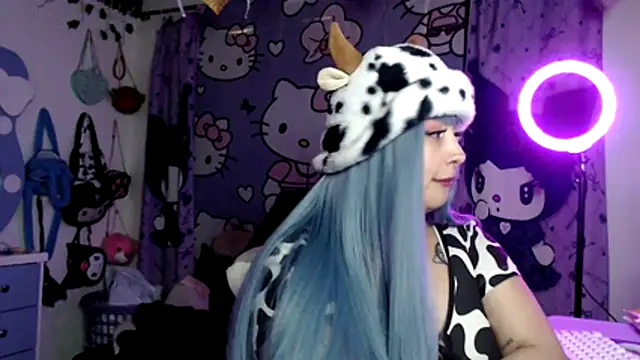 Snapshot of lussyevans24 chatting on June 2026 06:52:02 AM lussyevans24 online show from June 2026 06:52:02 AM