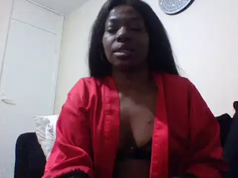 Snapshot of Cinderella_Jewels_ chatting on February 2025 12:15:01 AM Cinderella Jewels online show from February 2025 12:15:01 AM
