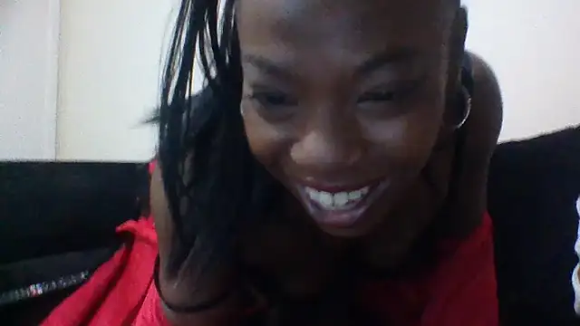 Snapshot of Cinderella_Jewels_ chatting on March 2025 01:37:02 AM Cinderella Jewels online show from March 2025 01:37:02 AM