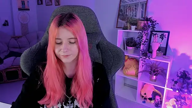 LexiWenford online show from December 2024 08:44:02 AM