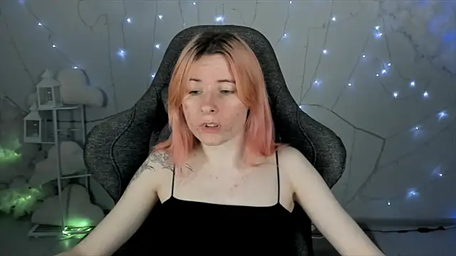 LexiWenford online show from January 2025 06:10:01 AM