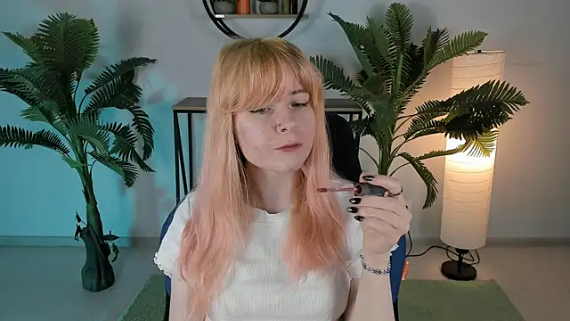 LexiWenford online show from March 2025 05:49:02 AM