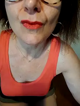 Snapshot of Viola8p chatting on September 2025 10:29:01 AM Viola8p online show from September 2025 10:29:01 AM