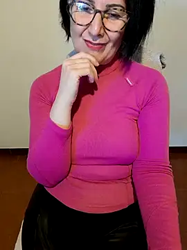 Snapshot of Viola8p chatting on September 2025 09:03:02 AM Viola8p online show from September 2025 09:03:02 AM
