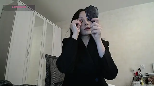 Snapshot of Devil_Goddess chatting on May 2026 04:37:02 PM Devil Goddess online show from May 2026 04:37:02 PM