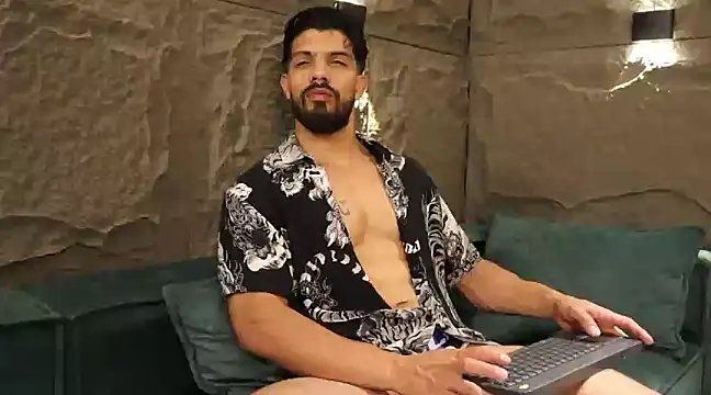 Snapshot of DannSaenz chatting on March 2025 12:05:02 AM DannSaenz online show from March 2025 12:05:02 AM