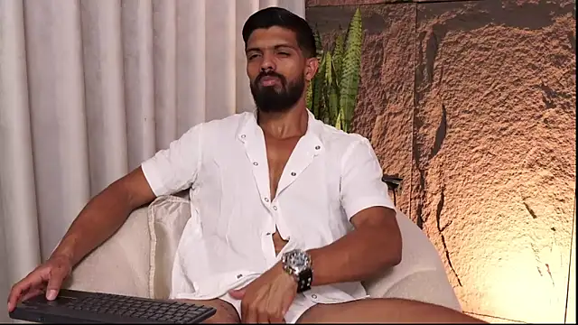 DannSaenz online show from April 2026 07:22:02 PM