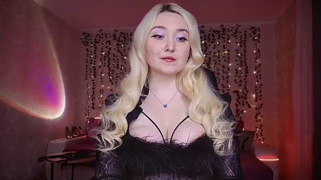 Snapshot of AllisonBlack_ chatting on October 2025 08:28:01 PM AllisonBlack  online show from October 2025 08:28:01 PM