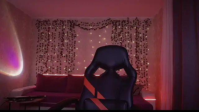 Snapshot of AllisonBlack_ chatting on October 2025 07:45:02 PM AllisonBlack  online show from October 2025 07:45:02 PM