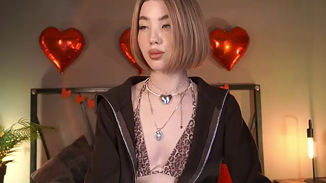 LindaThacker online show from February 2025 08:01:01 AM