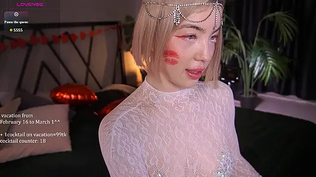 Snapshot of LindaThacker chatting on February 2026 04:31:01 AM LindaThacker online show from February 2026 04:31:01 AM