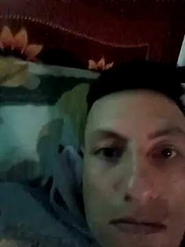 alexmoragomez online show from March 2026 09:33:02 PM