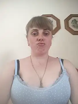 CoddessCrystal online show from May 2026 02:03:02 PM