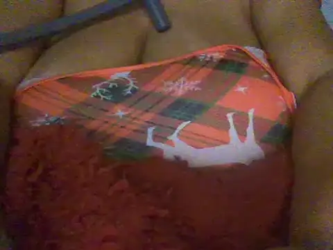 Snapshot of RoxiRedXXX chatting on January 2025 06:16:01 PM RoxiRedXXX online show from January 2025 06:16:01 PM