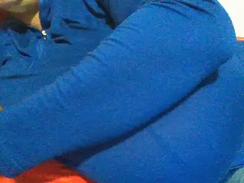 Snapshot of RoxiRedXXX chatting on November 2025 06:07:02 PM RoxiRedXXX online show from November 2025 06:07:02 PM