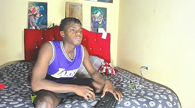 blackWhite hot online show from February 2025 10:43:02 AM