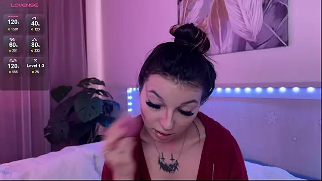 Veronica leal online show from May 2026 10:11:02 AM