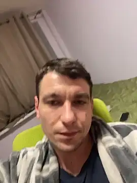 Snapshot of shufflercat chatting on February 2026 11:56:01 PM shufflercat online show from February 2026 11:56:01 PM