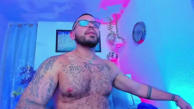 Adil aminn online show from February 2025 06:10:01 PM