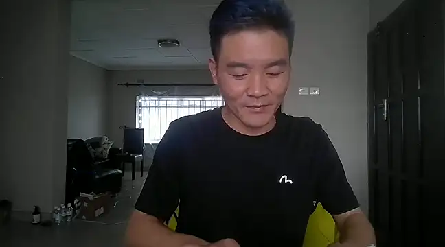 kisstoyousoon2024 online show from January 2025 07:55:02 AM