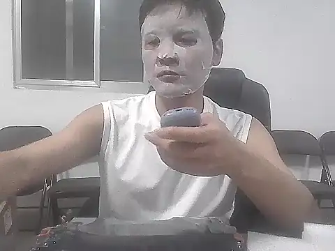 kisstoyousoon2024 online show from December 2025 08:18:02 PM