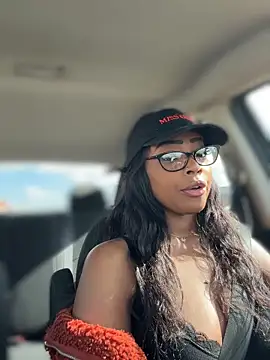 Blazerina online show from October 2025 05:25:02 PM