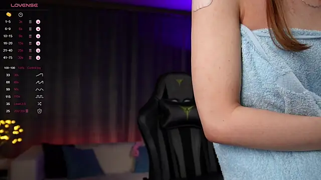 Amely Young online show from February 2025 06:22:01 AM