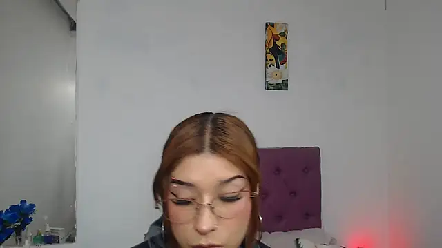 Snapshot of Cinthya-Gomez6 chatting on January 2025 01:10:01 PM Cinthya-Gomez6 online show from January 2025 01:10:01 PM