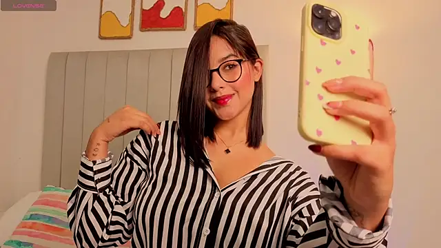 amy robertz online show from March 2026 01:18:01 AM