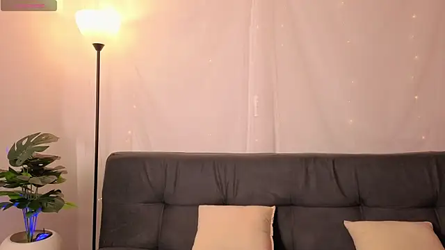 Snapshot of amy_robertz chatting on May 2026 01:23:02 AM amy robertz online show from May 2026 01:23:02 AM