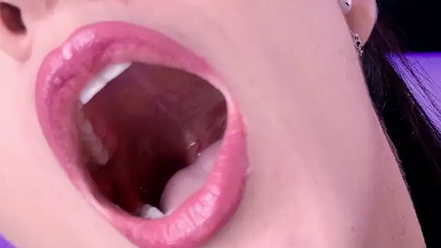 Pamela Rosal online show from April 2026 01:09:02 PM