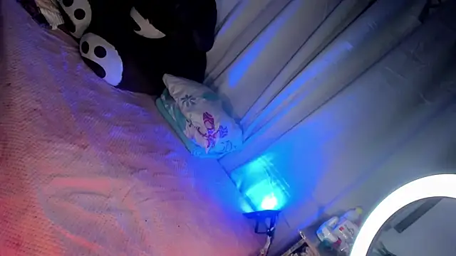 Maryonthemoon online show from January 2025 07:38:01 AM