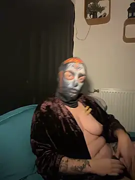 SaihtamX online show from February 2026 03:33:01 AM