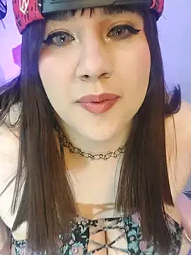 ItsNaiixa online show from February 2025 04:21:02 PM